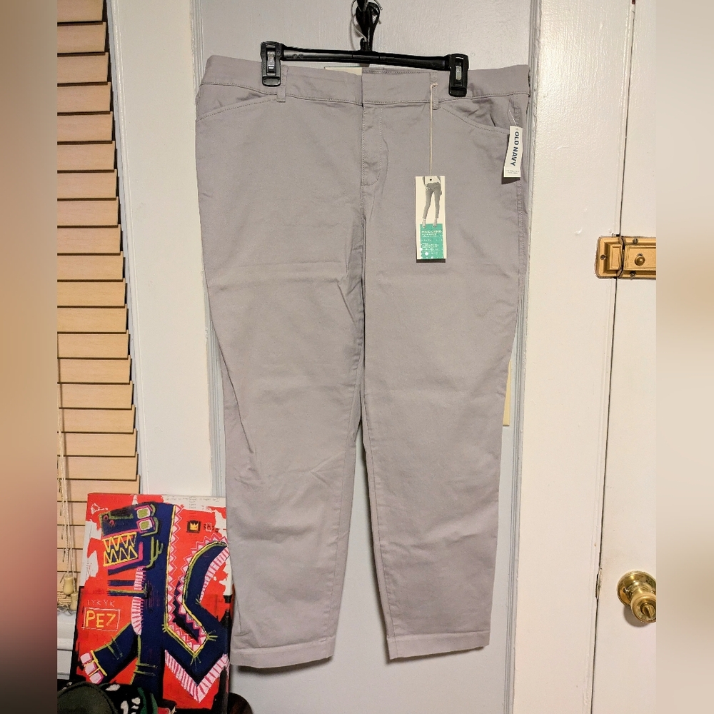 NWT Old Navy Pixie Pants Size 16 Gray